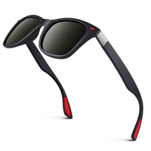 #Color_Matte Black+Red Rivet Frame /Green Lens